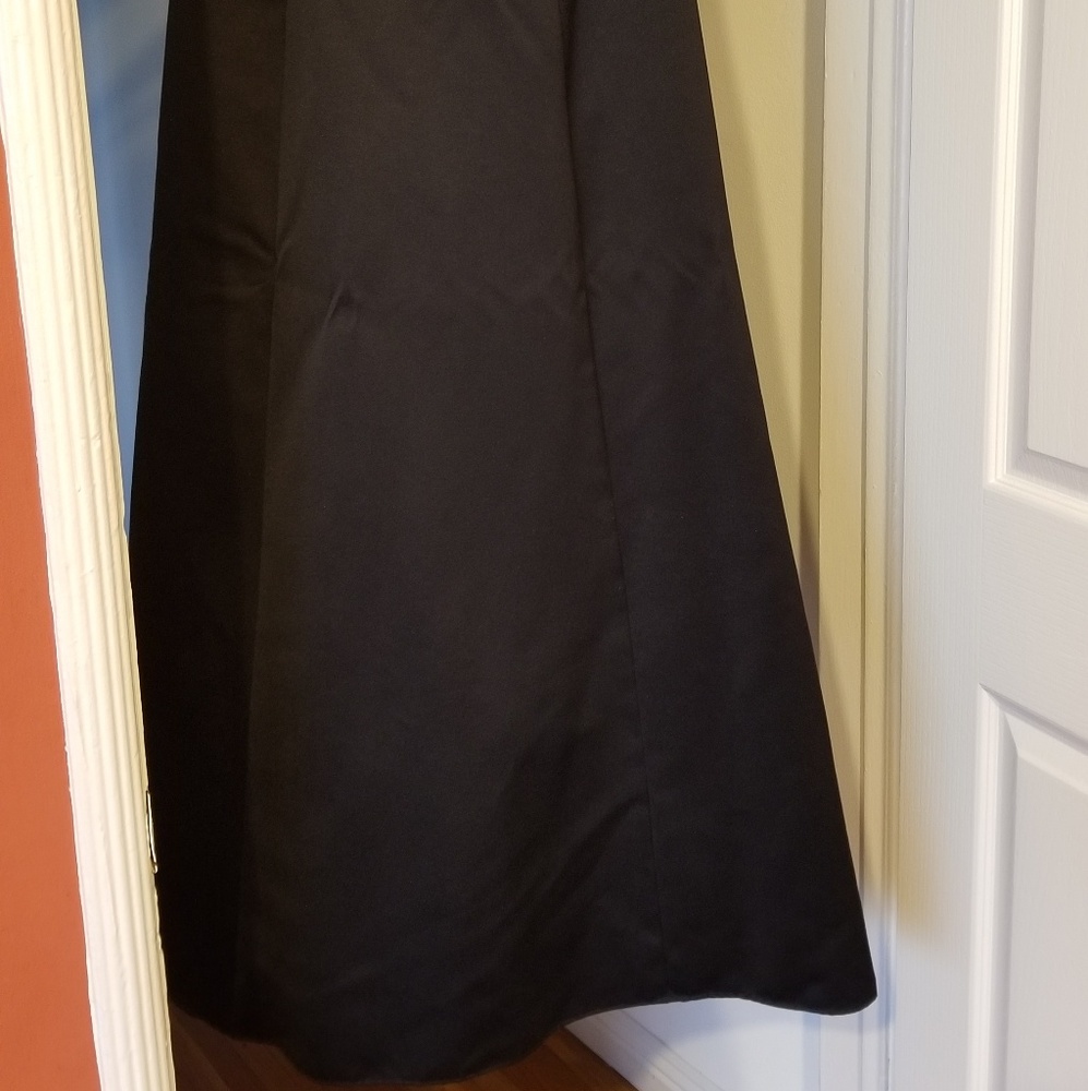 Black and white 2 pieces dress. - Picture 2 of 8
